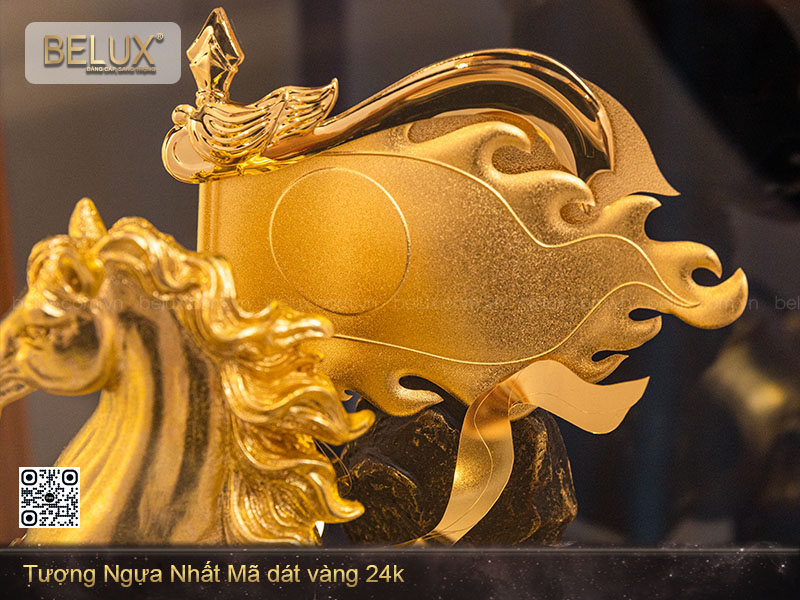 Tượng Ngựa Nhất Mã dát vàng 24K – Biểu trưng cho khát vọng chinh phục và thành công